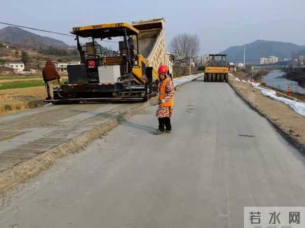 成本减半,越压越强!中国独创“凝岩术”,攻克工程界难题