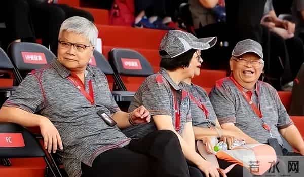 退休即叛逃!台积电75岁前副总带80箱机密,转身就成英特尔副总裁