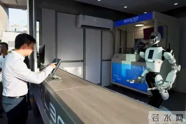 从日租2万暴跌3000元，人形机器人要凉了，大佬一句话戳破真相