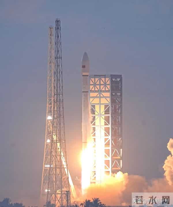 长十二火箭四战四捷，成功发射卫星互联网低轨16组卫星