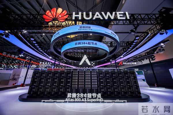 黄仁勋吓唬特朗普：中国干2天，顶我们瞎忙3年，你告诉我怎么赢？