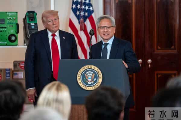 黄仁勋吓唬特朗普：中国干2天，顶我们瞎忙3年，你告诉我怎么赢？