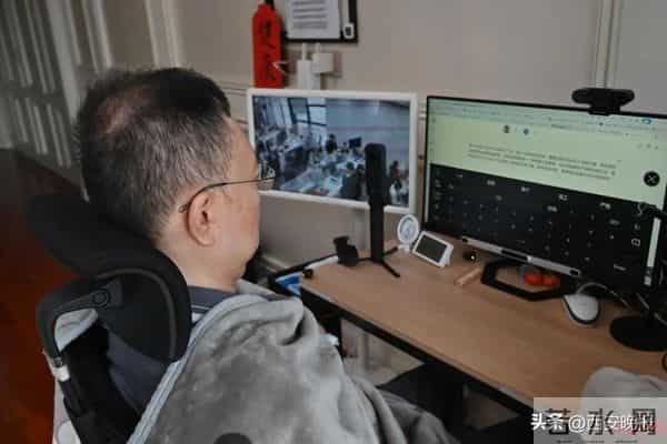 探访蔡磊失语后现状：无法咳痰时常窒息，特别珍惜时间，仍每天坚持工作到23点；6年投入超亿元
