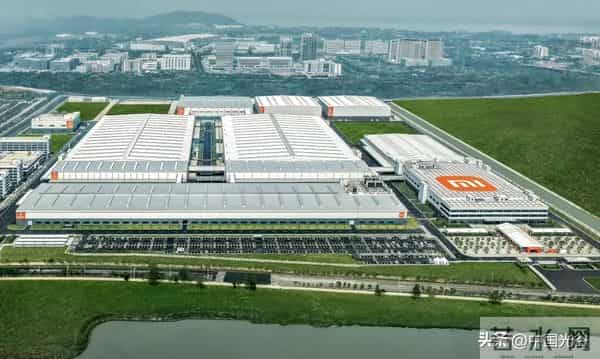 小米首款自产中央空调，光谷下线！