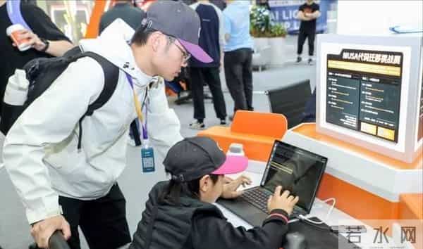 美国卖H200芯片，中国不抵制！奈飞派拉蒙抢华纳，结局难料？