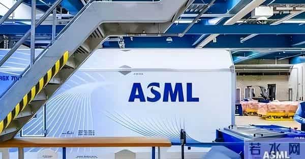 “咬死”ASML,禁止维修光刻机只是开始,轮到中国工程师头疼了!
