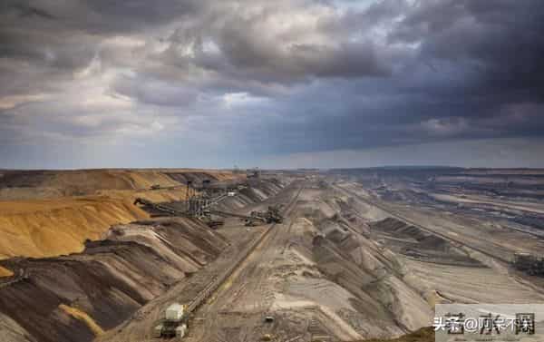 马斯克找上中方，希望行个方便，中方开出谈判条件，美方会答应吗