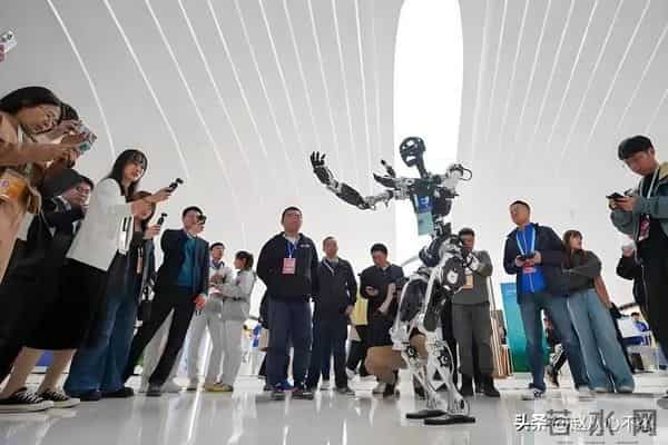 狂飙2000%！美国严防死守的技术，中国小厂硬核突围冲进全球前三