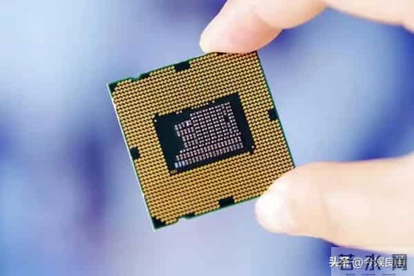 退休即叛逃!台积电75岁前副总带20箱机密,转身就成英特尔副总裁