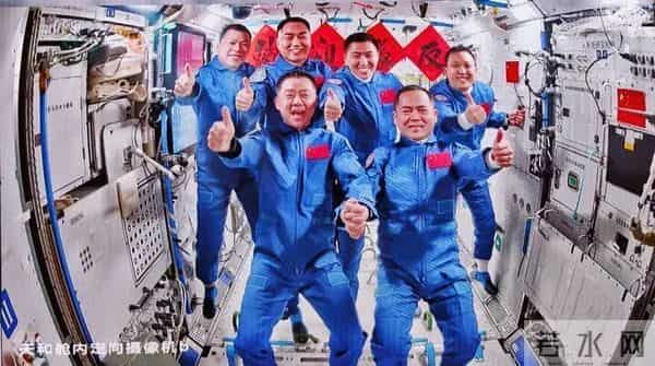 今天,我们格外怀念您