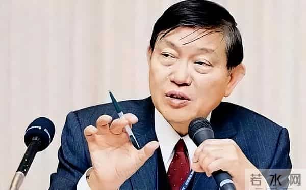 仅差1美元，他误成芯片霸主，同门师弟却弃美回国，誓死突围！