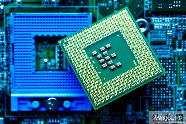 美国突然撤销禁令，允许卖给中国高端芯片，终于发现情况不对了？