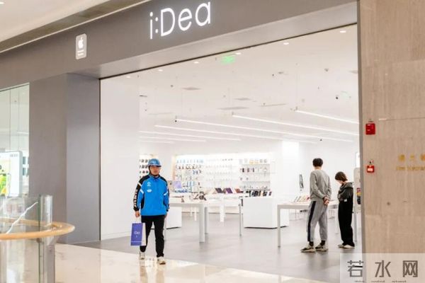 果华米OV荣线下门店大横评：特色服务花样百出，卖不动货却不可或缺