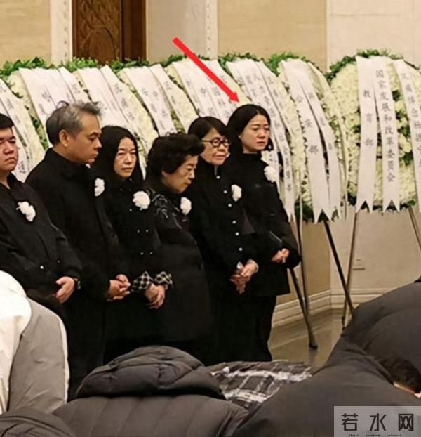 翁帆首次发声追忆杨振宁，数次哽咽，泣不成声，继子杨光诺没说错