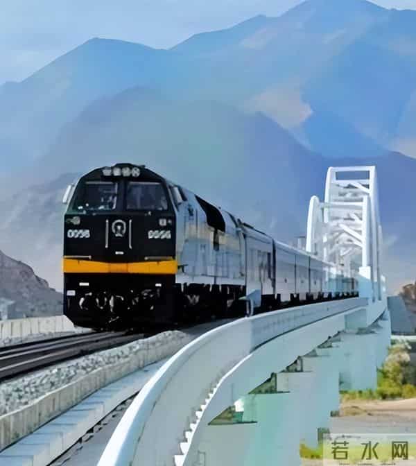 4000亿的新藏铁路到底值不值？这根本就不是钱的事儿!