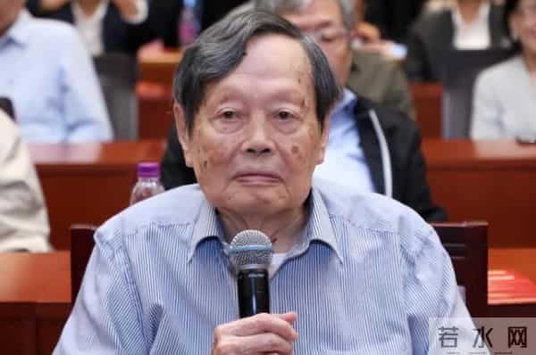 一场追思会，揭露翁帆沉默两月的真相，原来杨振宁生前确实没说错