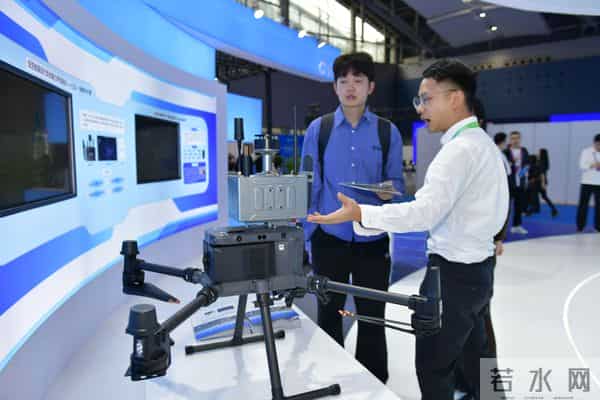 院士解码“安全飞”，广东低空“全家福”亮相｜广州低贸会