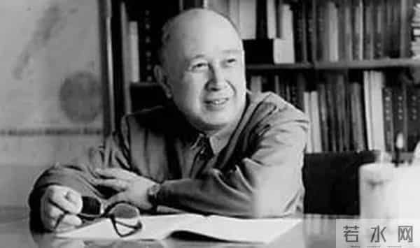 钱学森说：毛主席思想活着，中国就永远年轻！