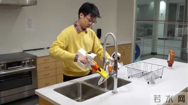 对话Noitom Robotics CEO戴若犁：没有人比我更适合解决机器人的数据问题 - GAIR 2025