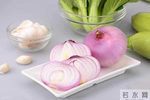 洋葱立大功？医生研究发现：洋葱在一天内清除34%衰老细胞？
