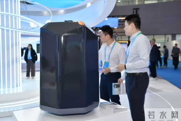 院士解码“安全飞”，广东低空“全家福”亮相｜广州低贸会