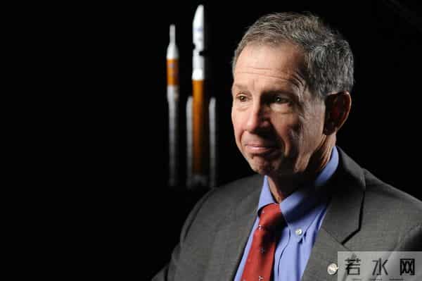 NASA前局长怒批美国航天：登月计划在技术上不可行，学学中国吧！