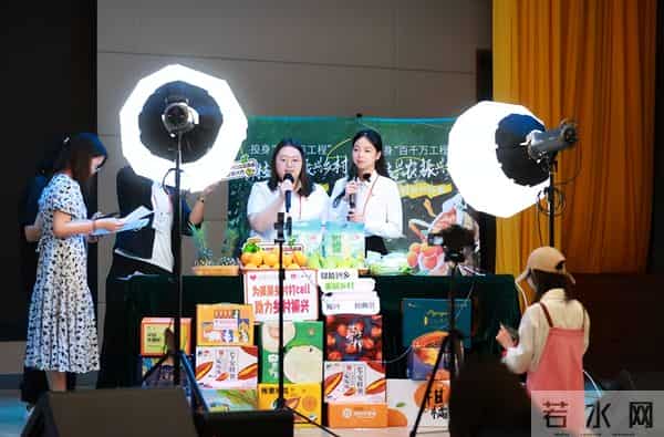 年销几十亿电商巨头接连倒下，直播带货退潮？普通人还能赚钱吗