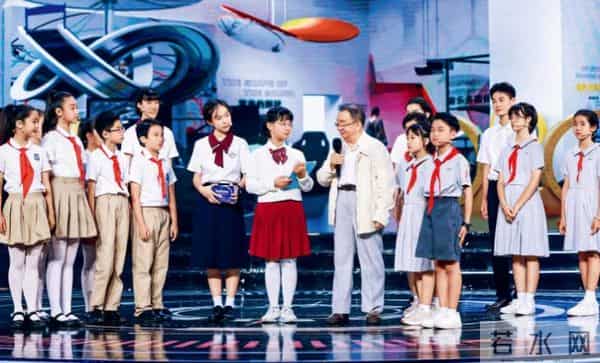 89岁院士成数学顶流，复数讲成家常话，秘密藏在小学课本里