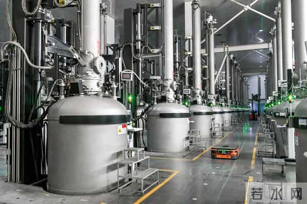 重磅!日本对我国光刻胶出手后,中方打出“王炸”,高市要急了