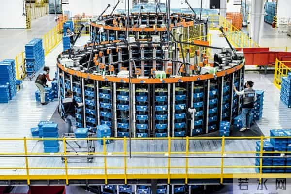 大闸蟹旺季，这些巨头拼了