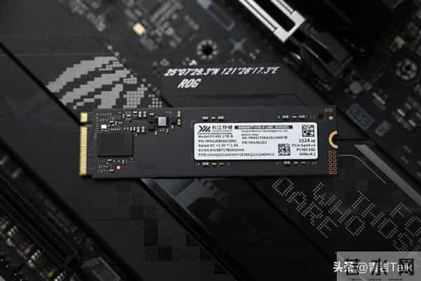 三星减产埋祸根！内存扩产要5年，2026还得涨？