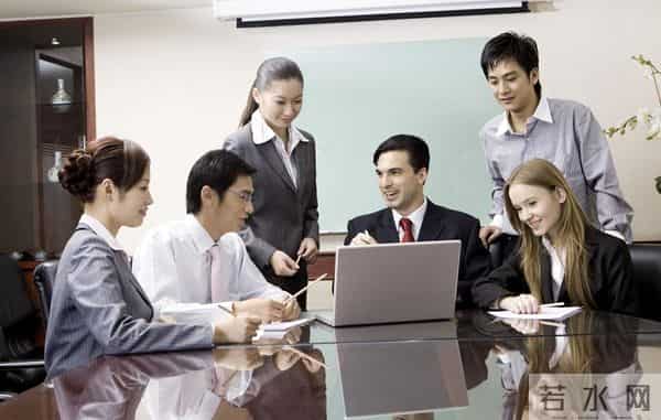 机器人做家务来了！家政阿姨们，你们的饭碗还保得住吗？