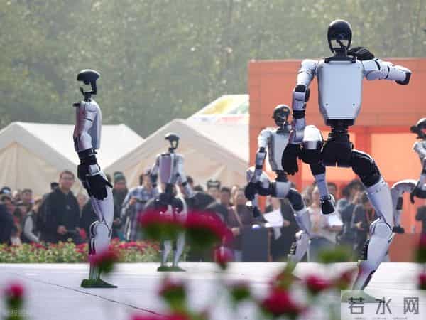 宇树科技App Store引爆人形机器人革命！这些公司或成赢家