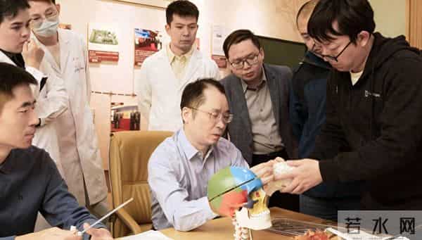 中国脑机接口迈入“三全时代”：脑虎科技首例全植入全无线全功能临床成功