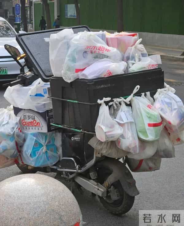 单量涨了，心却凉了：餐饮人不敢说的真话，外卖正在逼死小店！