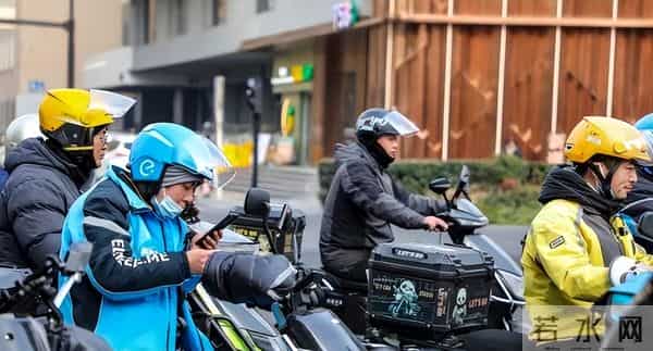 商户不用再赔本赚吆喝，骑手不用再闯红灯送单，新国标破解难题