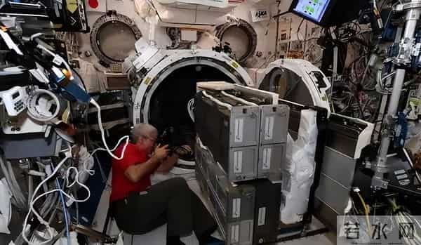 太空大变局！国际空间站确定坠毁，美国押注新赛道，中国真慢了吗