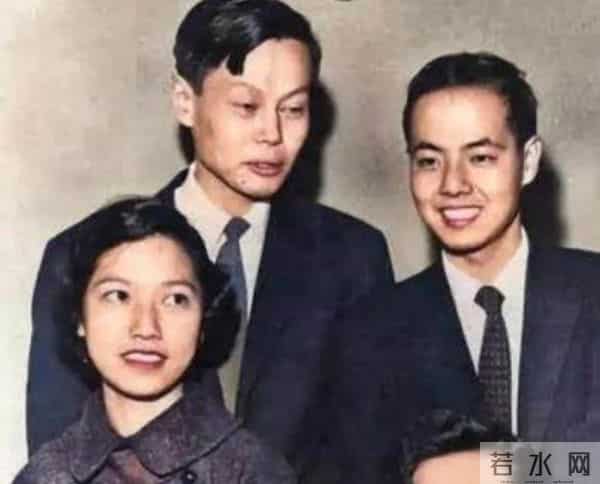 杨振宁追思会上，首次发声的翁帆，将"爷孙恋"的残酷展露无遗