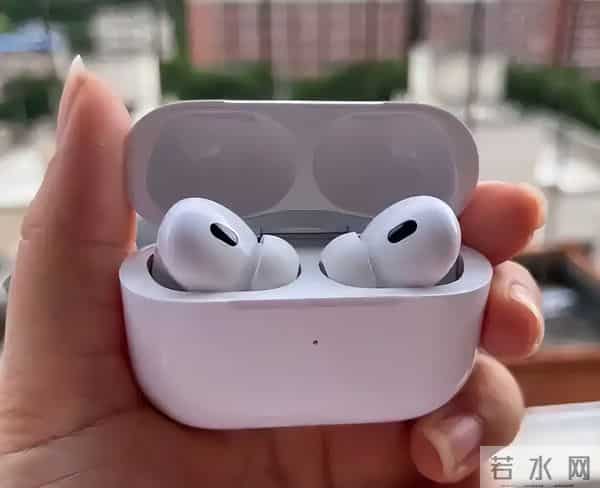 被华强北否定的“双边耳机”，如今成全球第一，时空壶的逆袭密码