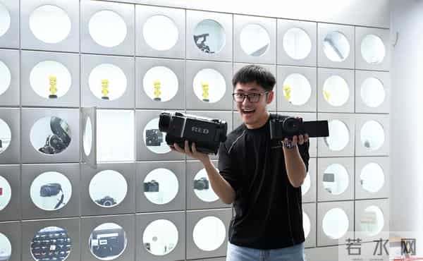 8年创业血亏百万！靠AI逆袭全球，做电商的3个致命坑千万别踩