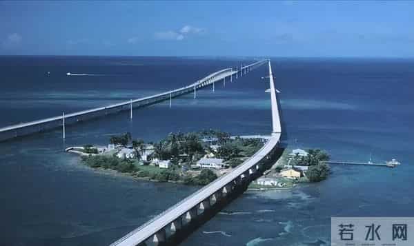 琼州海峡仅19.4公里宽，为何不建一座跨海大桥？是没钱还是没技术