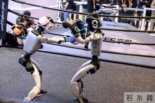 宇树科技App Store引爆人形机器人革命！这些公司或成赢家