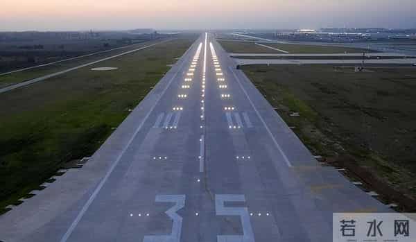 国内A380客机为何全部停飞？虽然乘客喜欢，但让航空公司避之不及