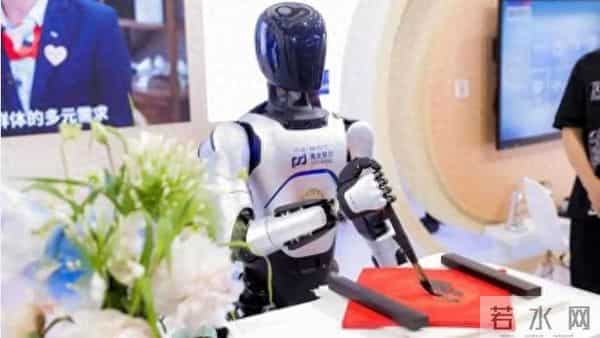 “二次开发”成人形机器人新战场，零代码“调教”后，日出场费1.5万