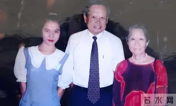 一场追思会，揭露翁帆沉默两月的真相，原来杨振宁生前确实没说错