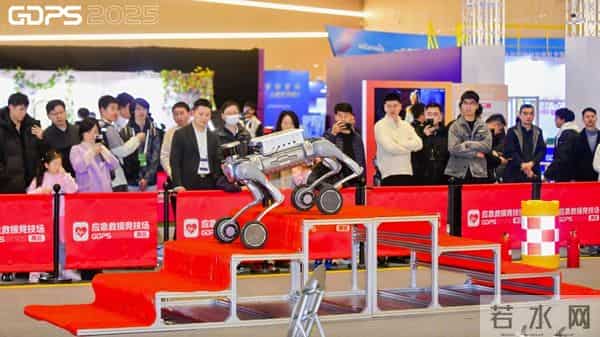 GDPS 2025｜宇树、智元首次同台，上海如何以「应用」领跑具身智能竞赛？