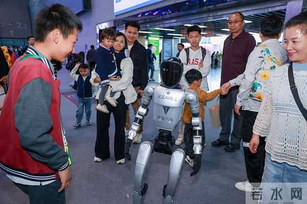 GPT-5.2登场引全球AI竞速 中国力量凭硬实力跻身第一梯队