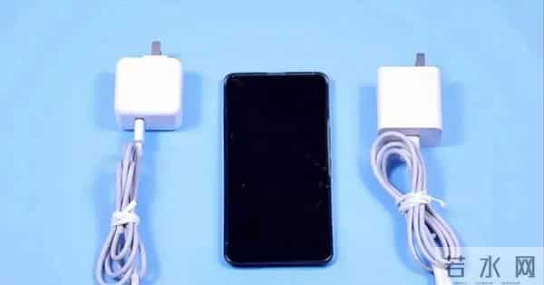 手机充电到100%再拔?原来我们都做错了!正确充电能延长电池寿命