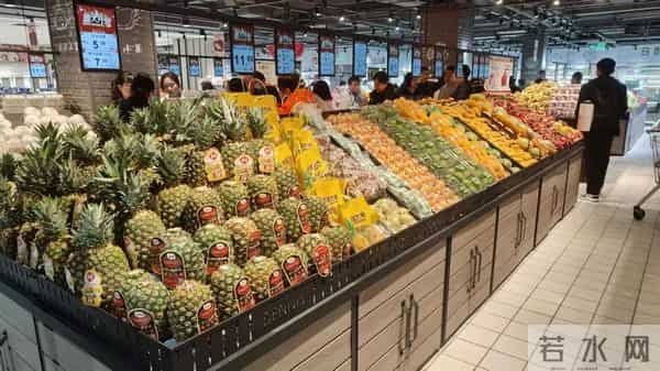 郑州超市大战，丹尼斯被干废了