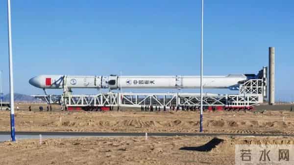 中国首枚可回收火箭来了！朱雀三号首飞不带载荷，只为“飞回来”